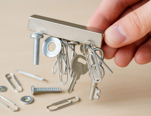 What does magnets attract？